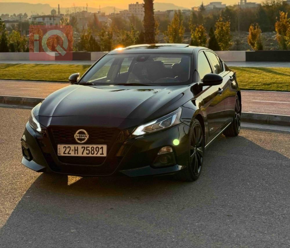 نیسان ئەلتیما
